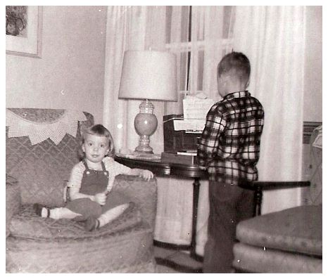 1960 - Wendy Garry - budding Emenee keyboardist.jpg